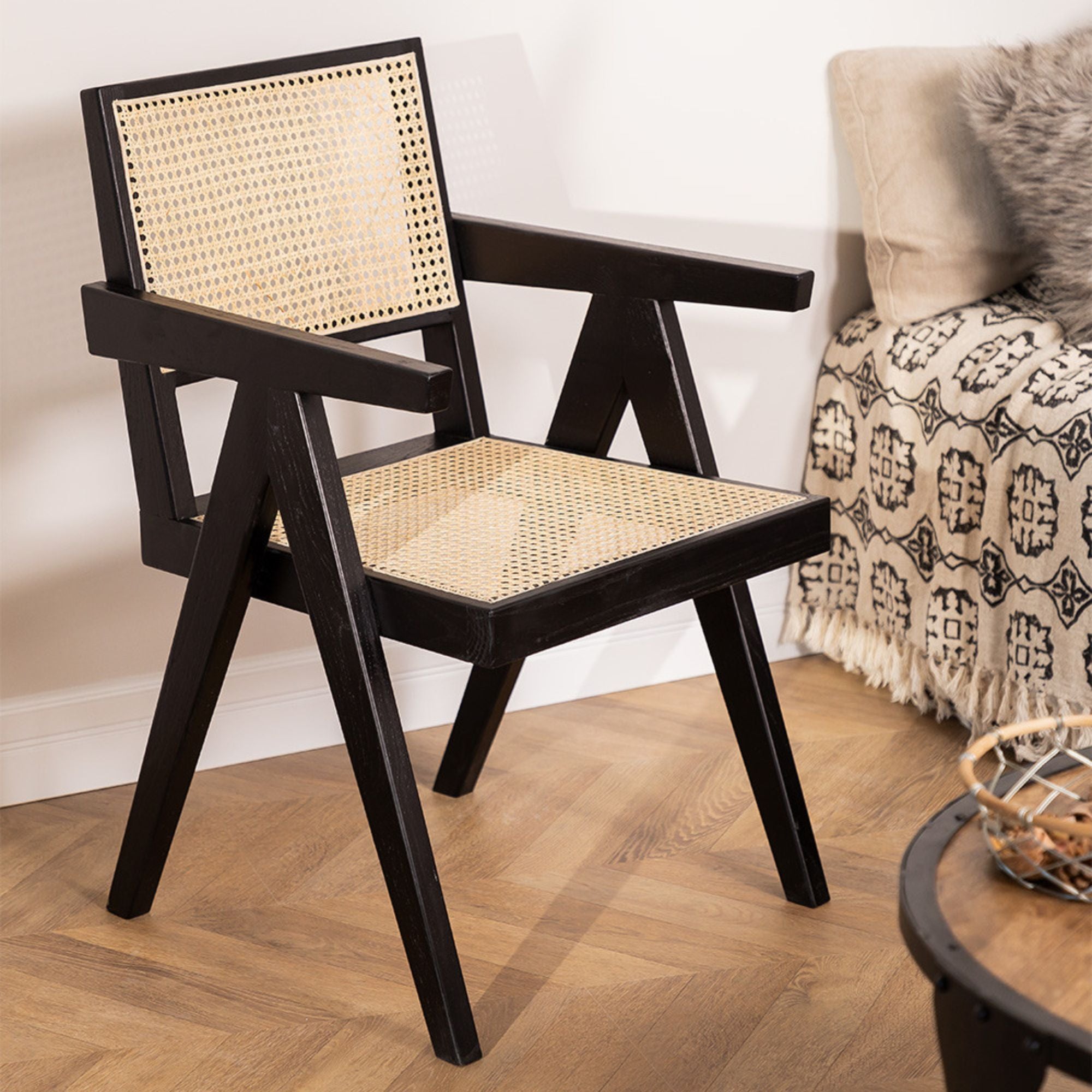 Aseo Solid Wood Chair | Black