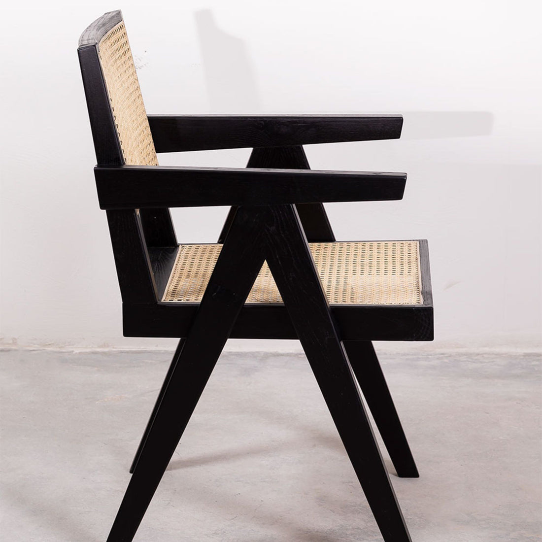 Aseo Solid Wood Chair | Black