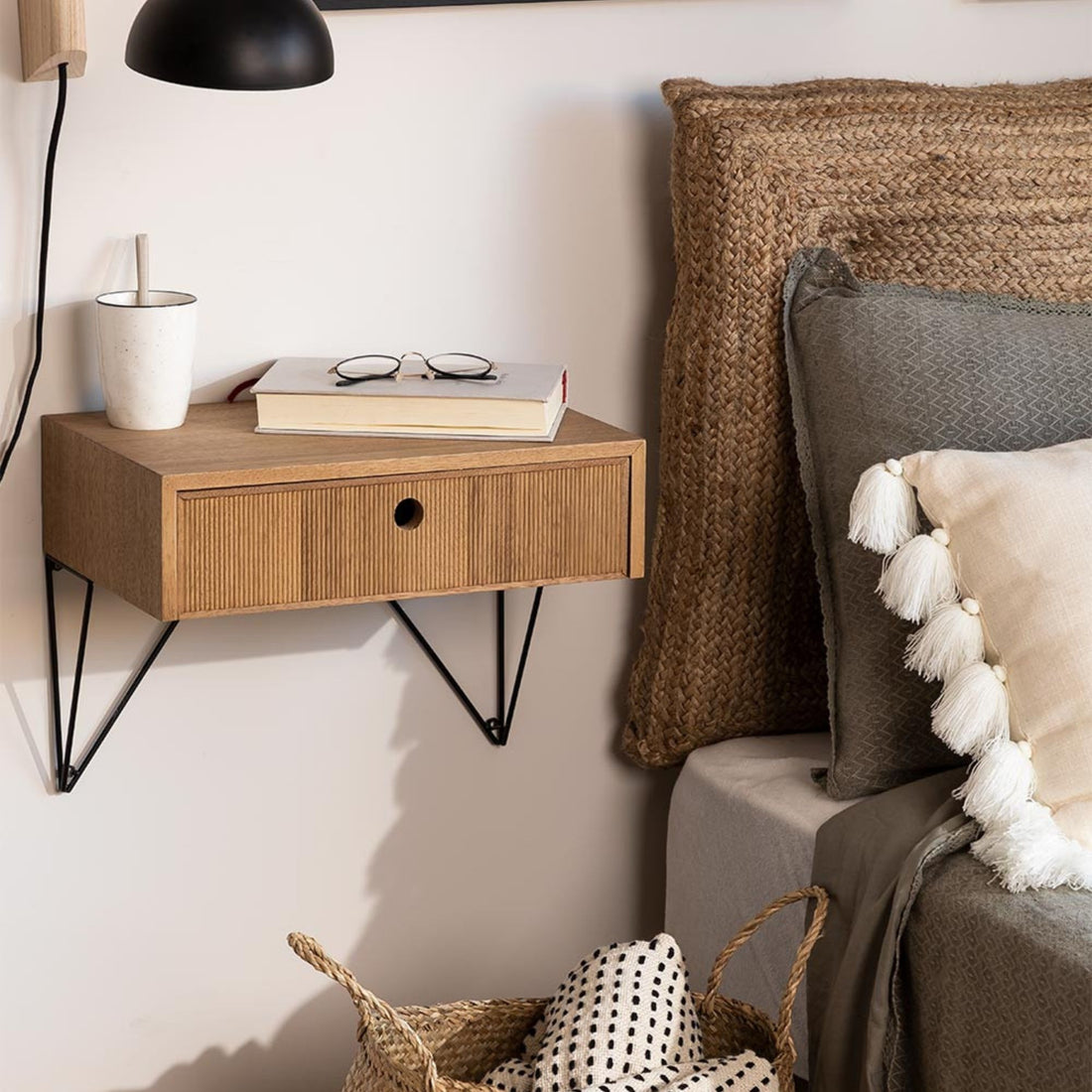 Mikawa Wall-mounted Bedside Table | Natural