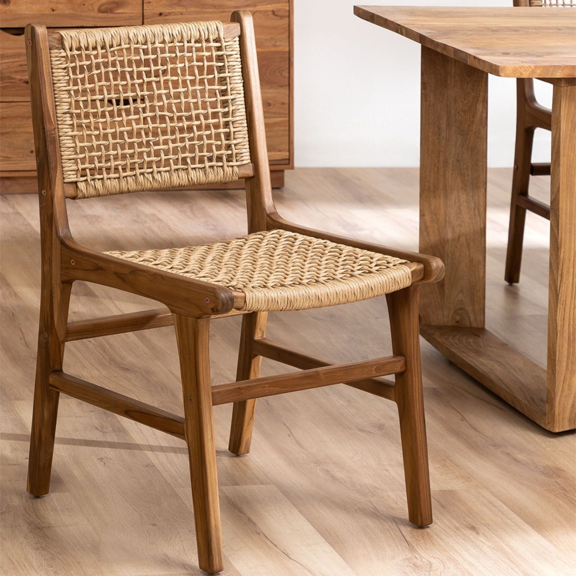 Villa Solid Wood Chair | Natural