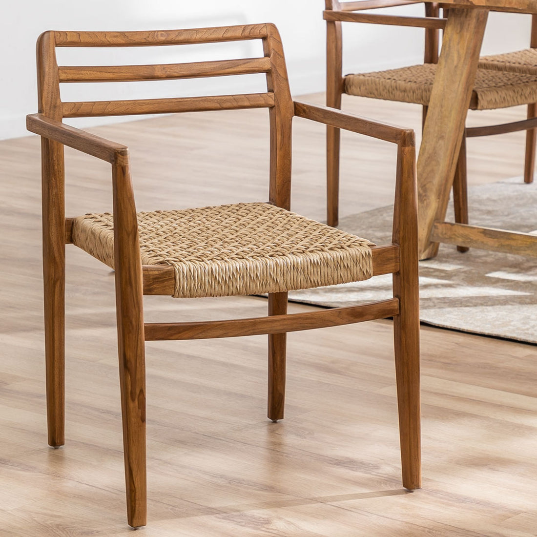 Maser Solid Wood Chair | Natural