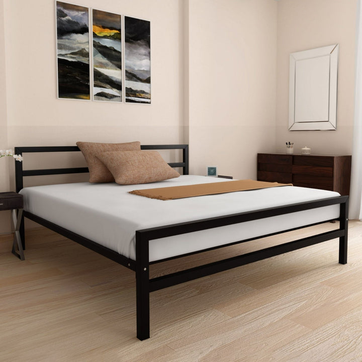 Uchami Metal Size Bed