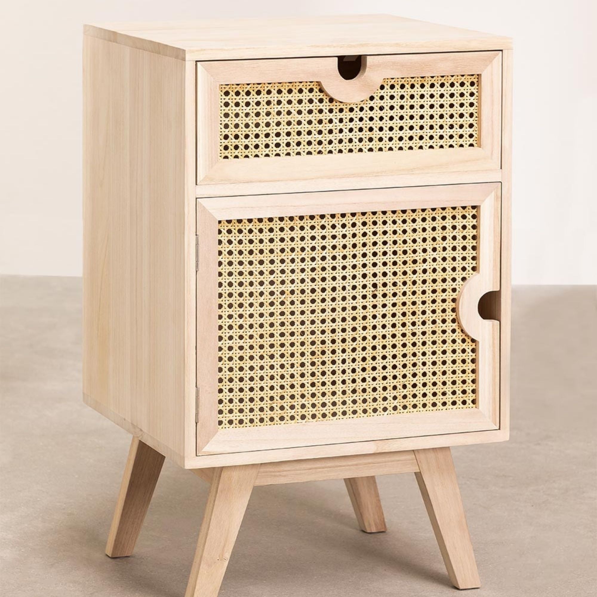 Niews Solid Wood Bedside Table | Natural