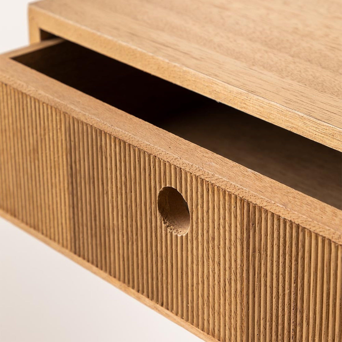 Mikawa Wall-mounted Bedside Table | Natural