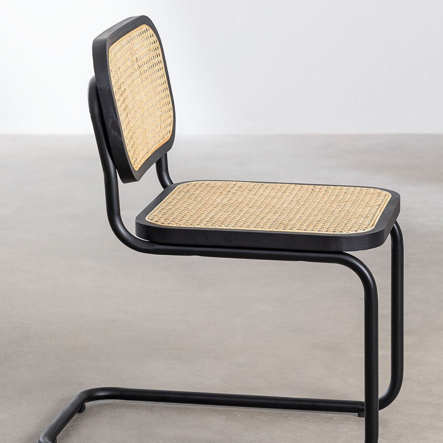 Cles Black Rattan Chair | Natural